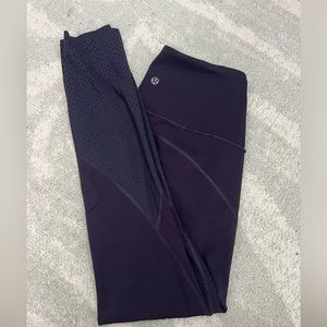 Size four deep purple lulu leggings
